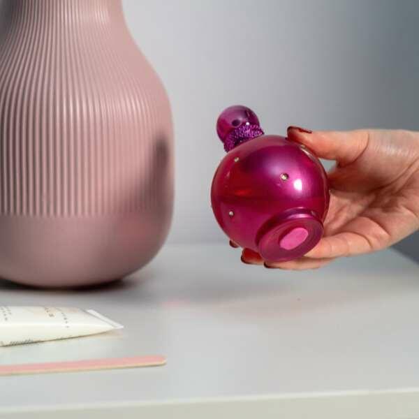 UK create blu tack pink perfume app 1