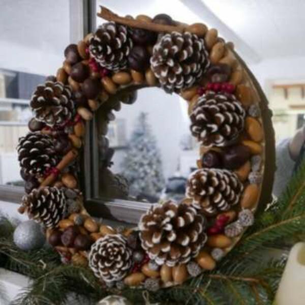 UK ideas DIY Christmas wreath 5