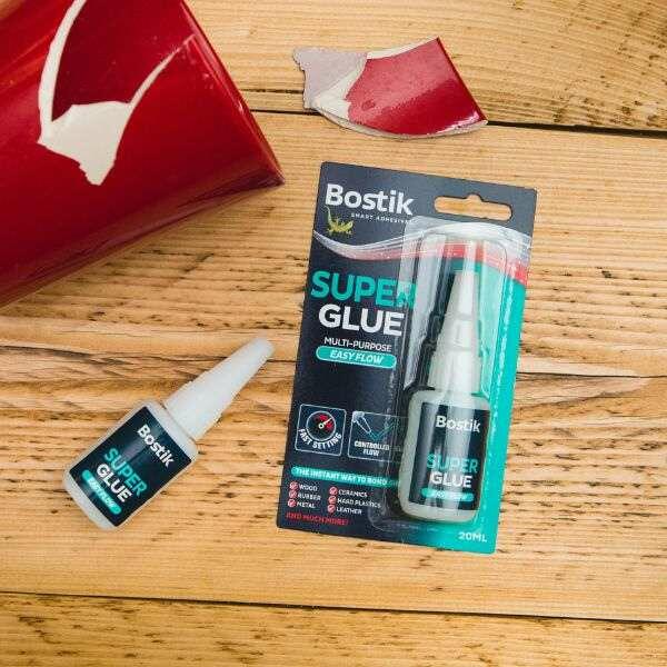 UK Super Glue Easy Flow liquid application 3