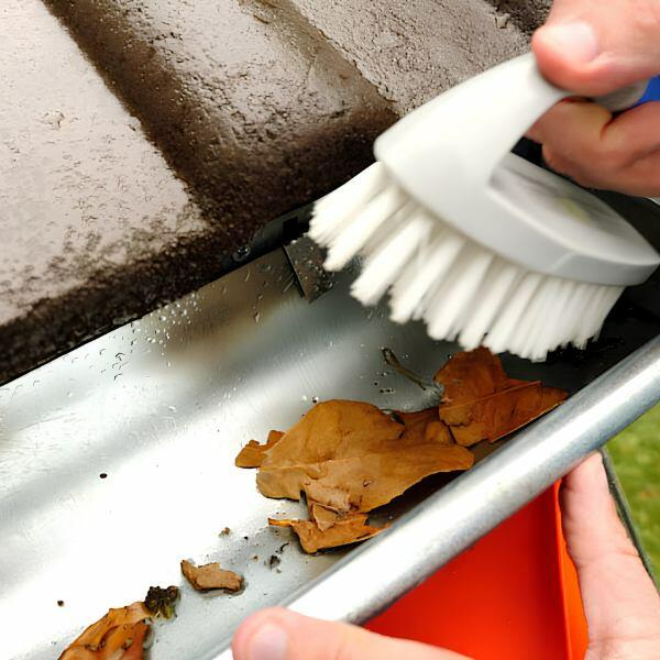 France tutorial repairing leaks cracked welds gutter ends Step 1