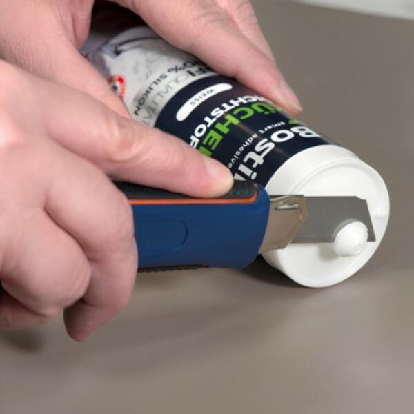 Germany tutorial How to prepare sealant cartridge step 1