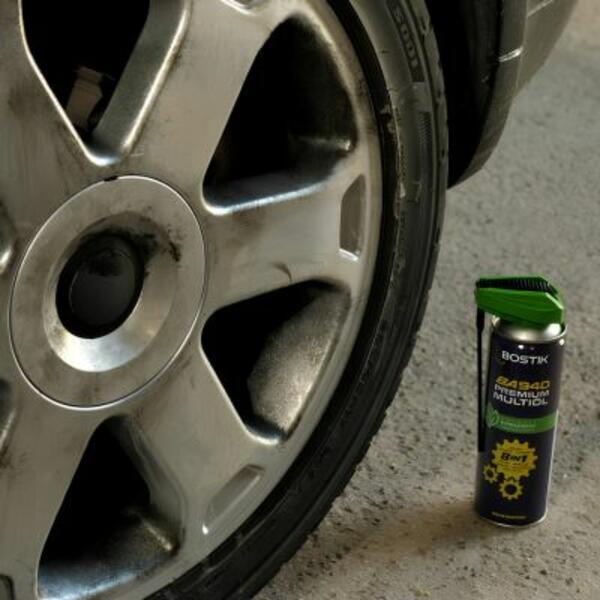 Lithuania tutorial cleaning tyres and rims step 1