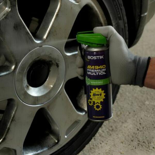 Lithuania tutorial cleaning tyres and rims step 2