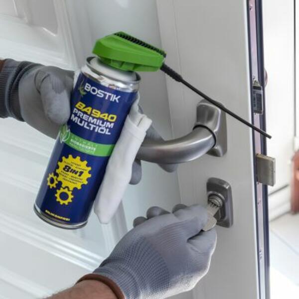 Lithuania tutorial moisture displacing lubricant step 3