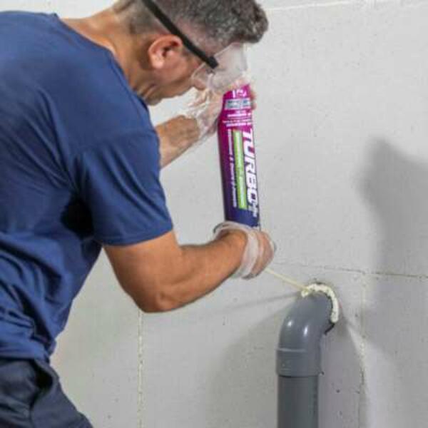Poland Tutorial Filling gaps around pipe block 11