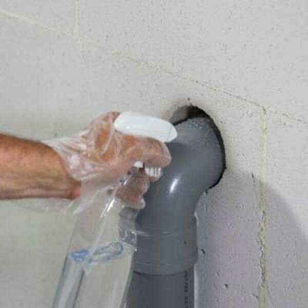 Poland Tutorial Filling gaps around pipe block 6