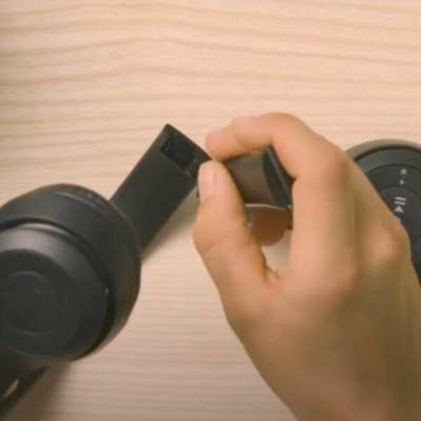 Poland Tutorial How to repair headphones step 2