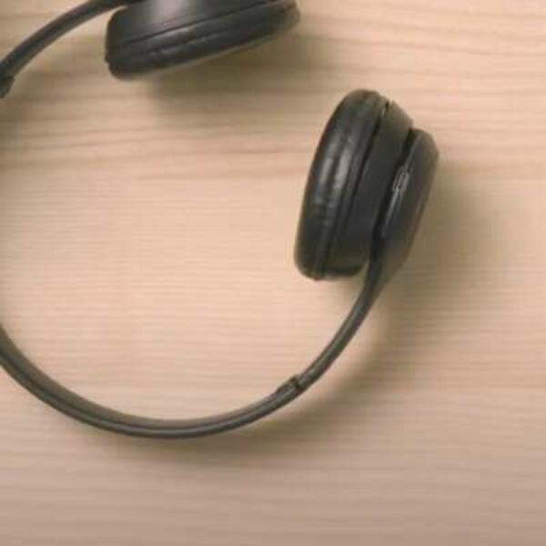 Poland Tutorial How to repair headphones step 7