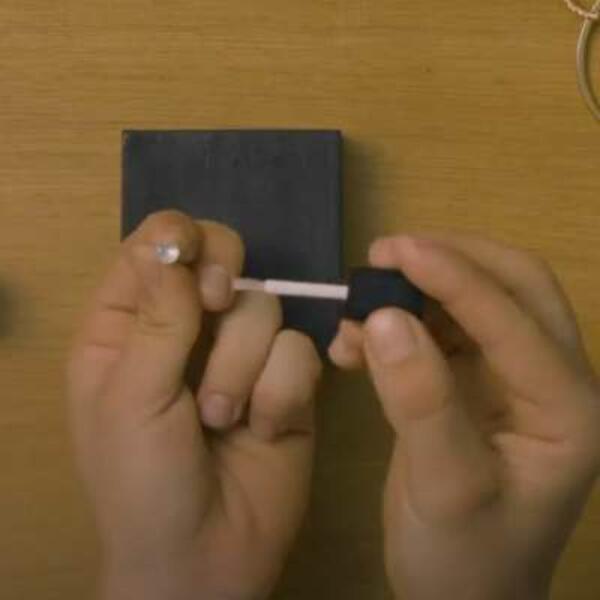 Poland how to repair an earring Step 1