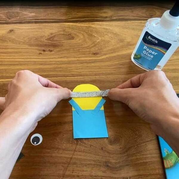 South Africa Tutorial Minion Bookmark step 4