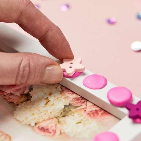 Ireland blu tack pink craft 4