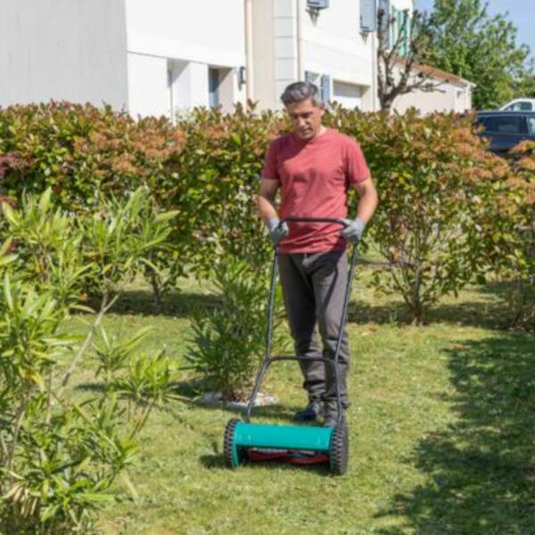Moldova RO intretinerea masina de tuns iarba step 3