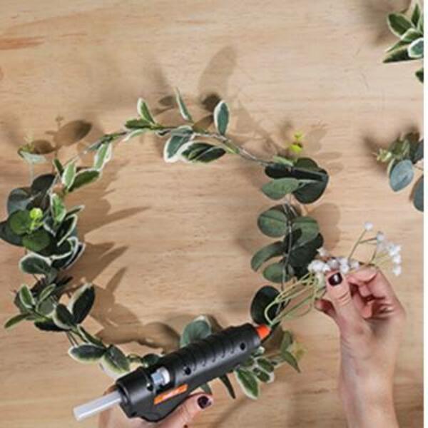Australia Wreath step 3