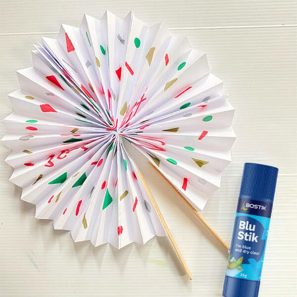 Australia Xmas Party Fan step 6