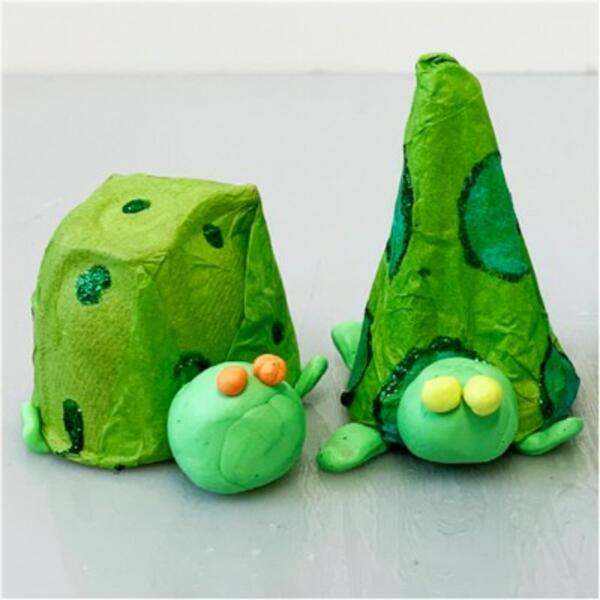 Australia egg carton turtle 1