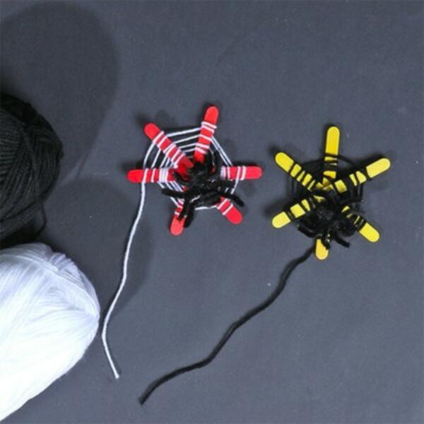 Australia halloween spiders step 7