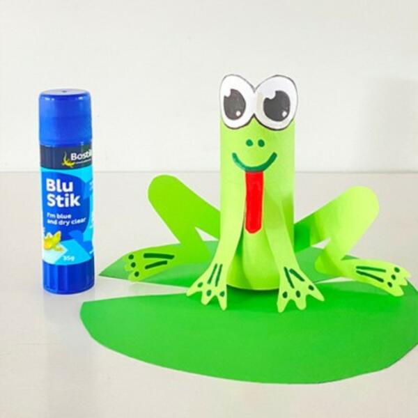 Australia tutorial toilet roll frog step 4