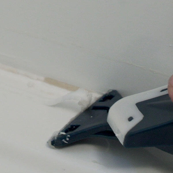 Lithuania tutorial how to remove old sealant step 3