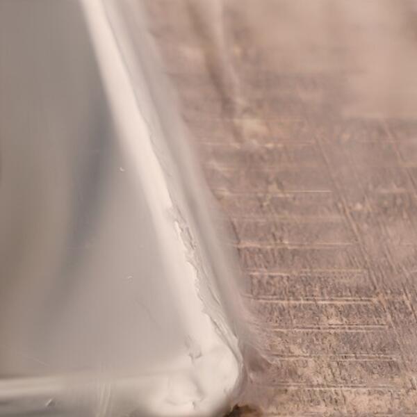 Lithuania tutorial How to seal a washbasin step 5