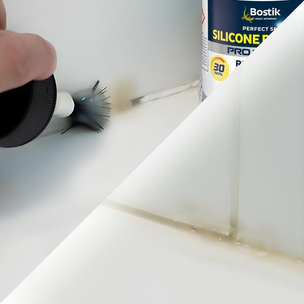 Lithuania tutorial how to remove old sealant step 2
