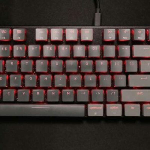 Philippines clean your keybord with blu tack step 1