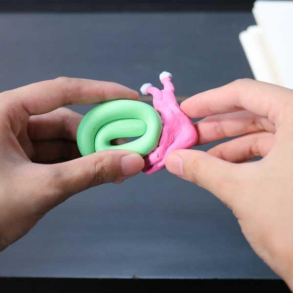 Hong Kong EN Tutorial How To Create Mini Sculptures With Blu Tack Step 3