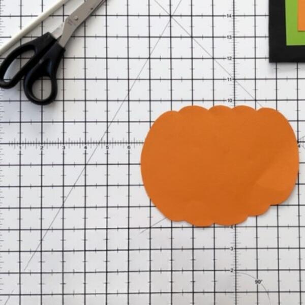 Hong Kong Mandarin Chinese tutorial pumpkin craft Step 1