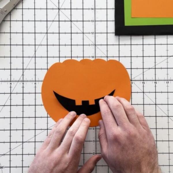 Hong Kong Mandarin Chinese tutorial pumpkin craft Step 2