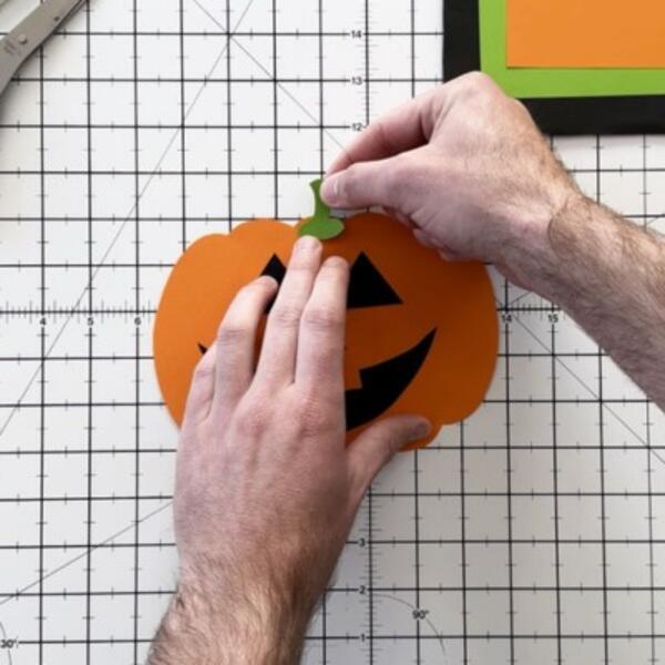 Hong Kong Mandarin Chinese tutorial pumpkin craft Step 4