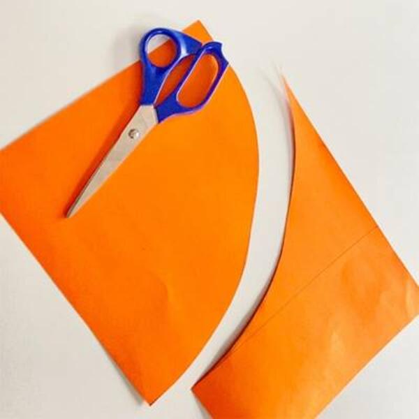 Hong Kong Mandarin Chinese Easter Carrot Basket step 3