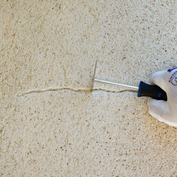 Moldova RU how to repair cracks in decorative plaster step 1