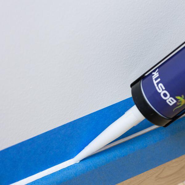 Moldova RU how to seal baseboards step 3