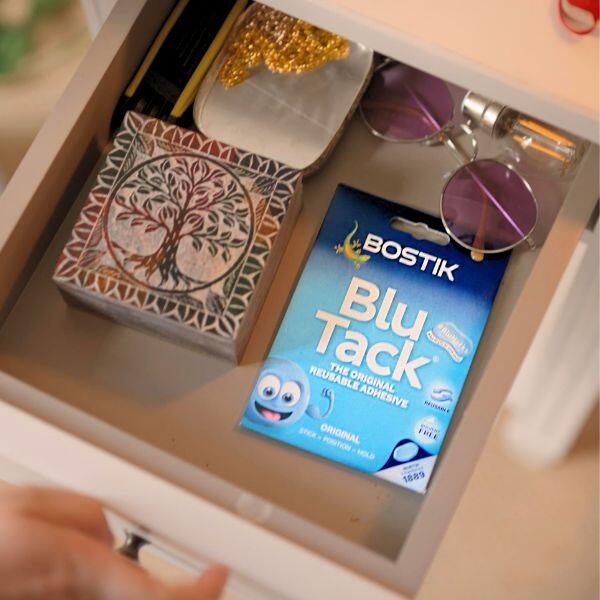 Romania Blu Tack Original application 6
